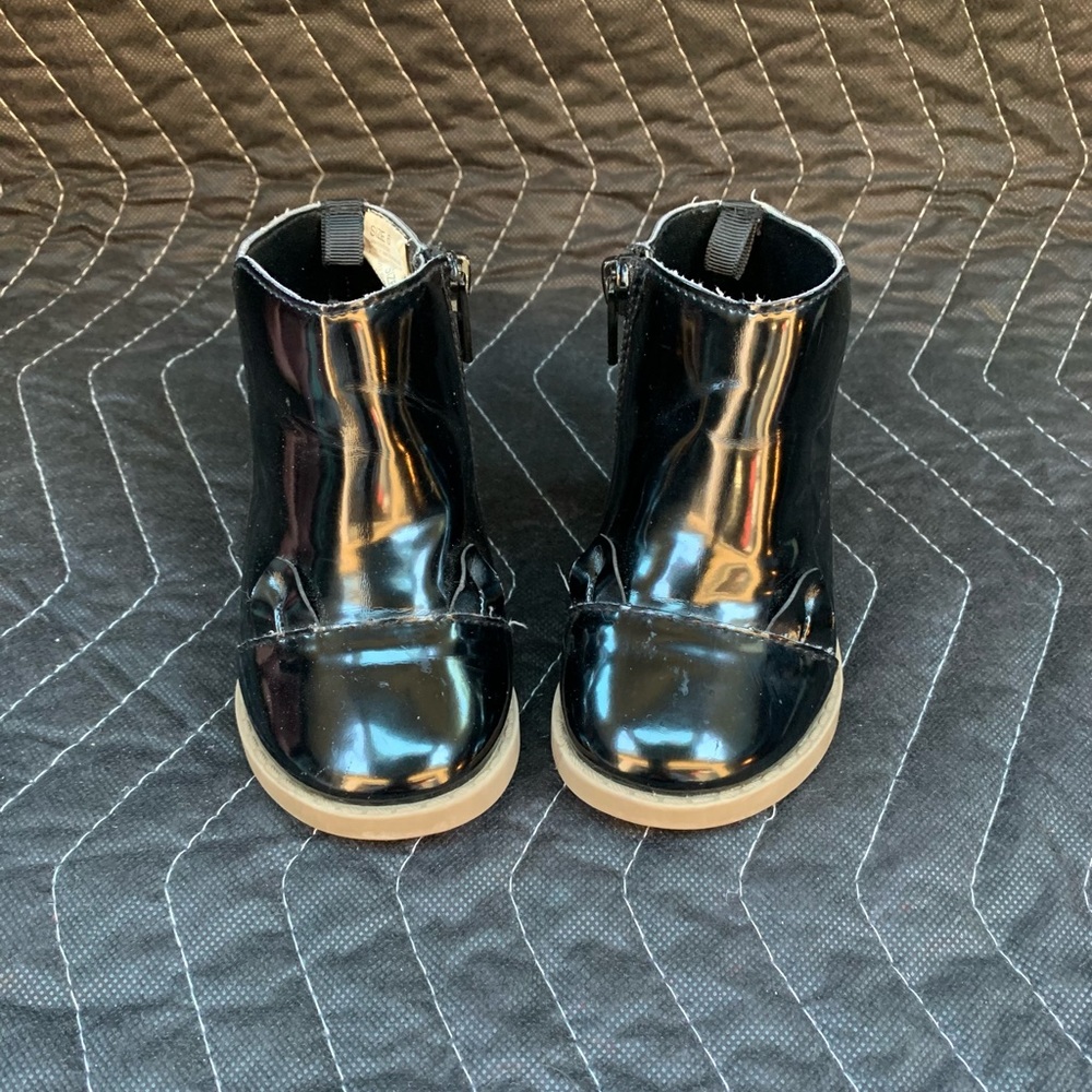 Toddler Girl Gymboree boots Size 6c